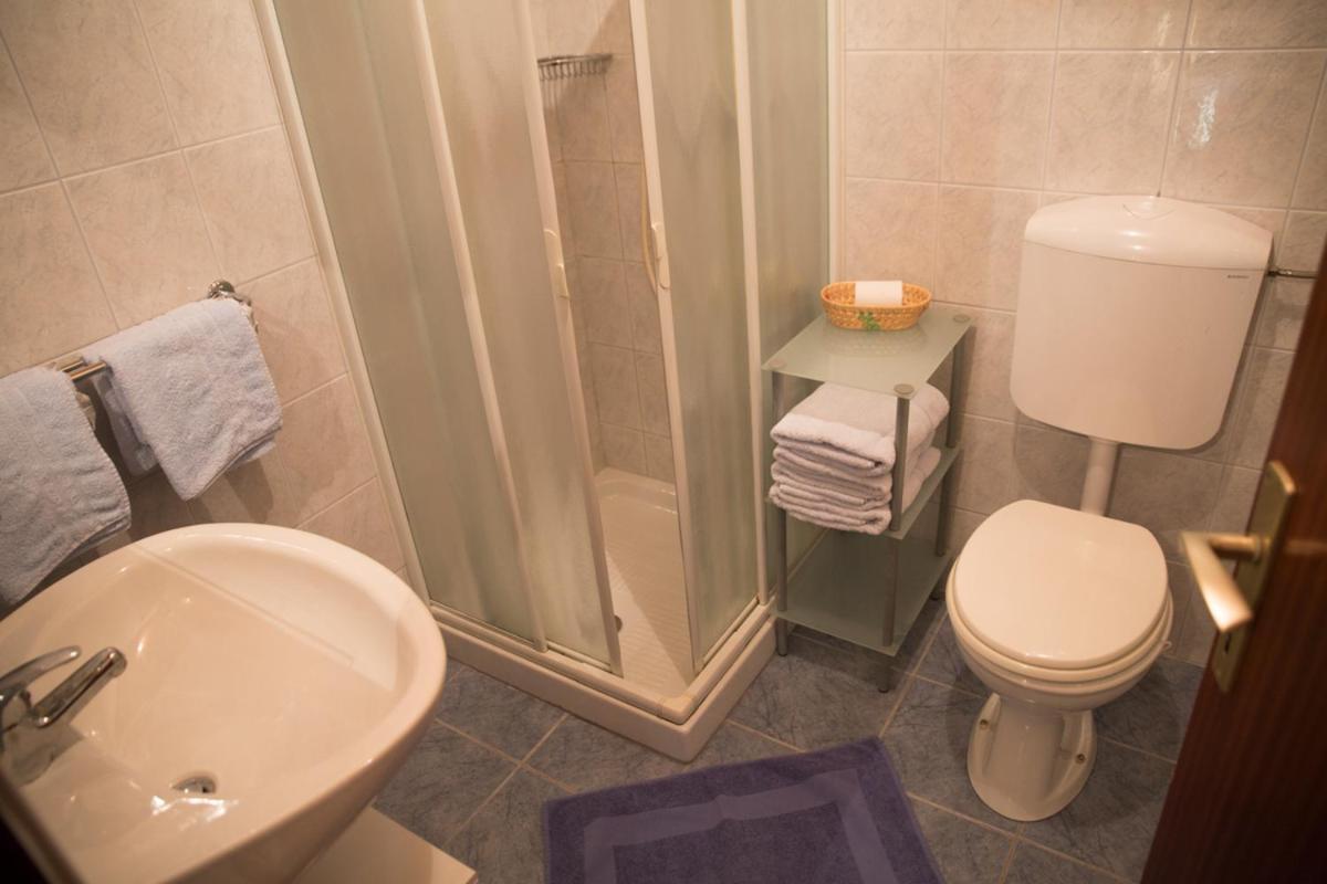 Apartmaji Luka Lägenhet Rateče Exteriör bild